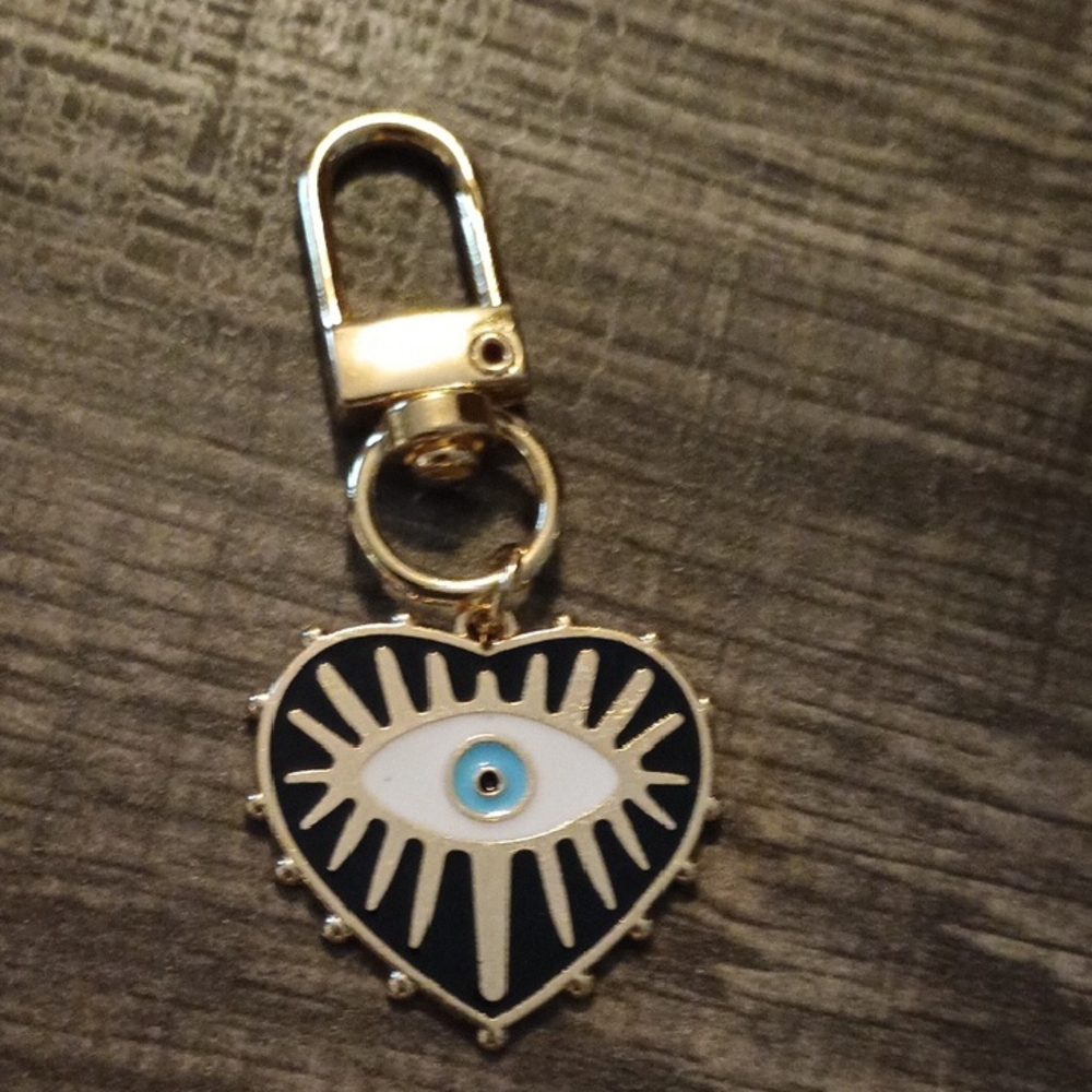 ☃️⛄☃️Heart Eye Keychain with Gold Clip - Picture 1 of 2